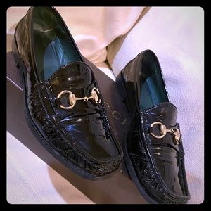 Gucci Horsebit patent leather loafers